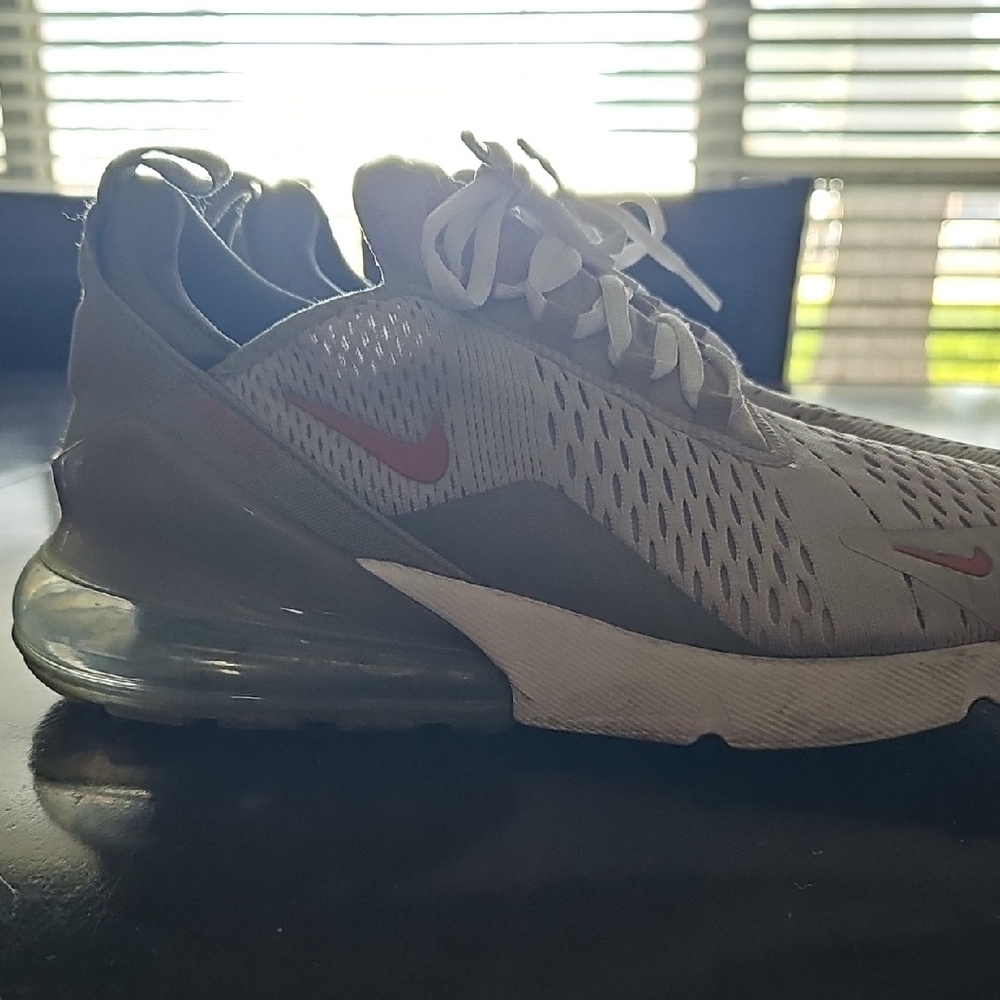 Men's Nike Air Max 270 Men's Gray and Red Sneakers